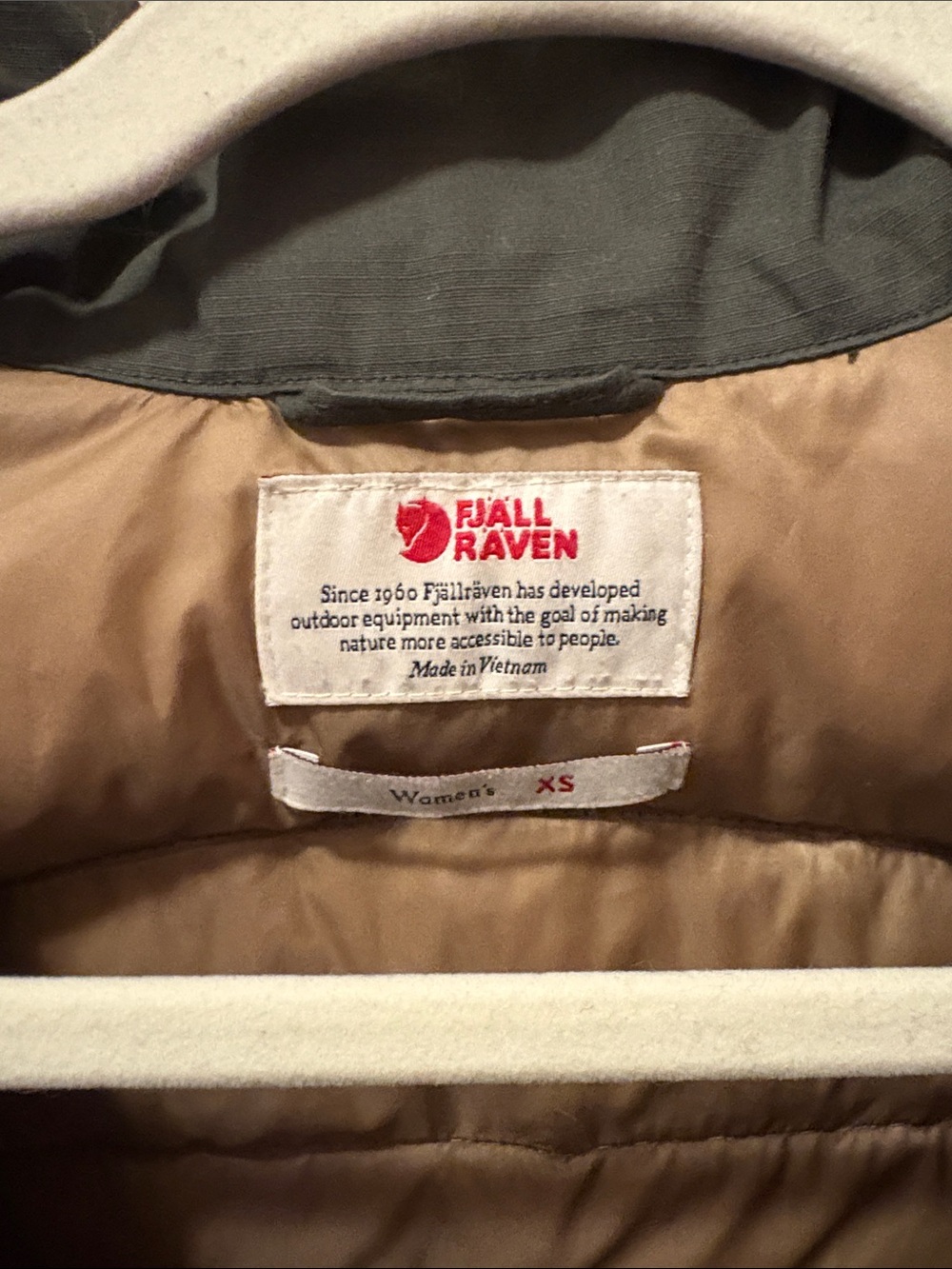 Fjallraven Quilted Puffer Jacket in Olive Green - Picture 7 of 8